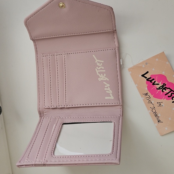 Luv Betsey Snap Closure 'Blush' Wallet Betsey Johnson - Picture 3 of 5